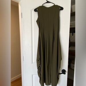 Elegant Olive Green Sleeveless Dress